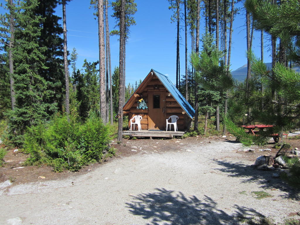 Holiday park & *